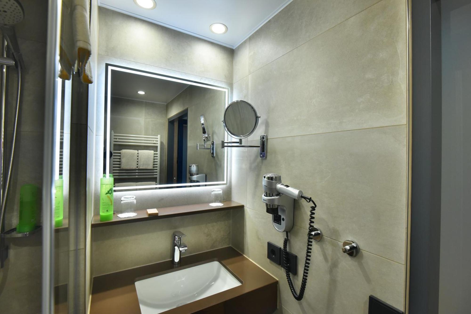 Bio-Seehotel Zeulenroda Oda fotoğraf